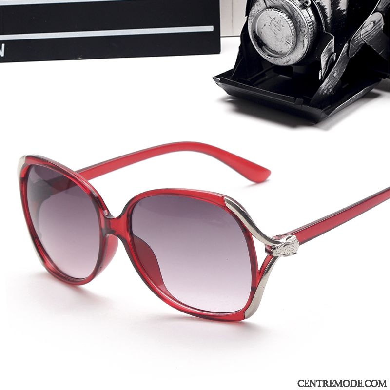 Lunettes De Soleil Femme Célébrité Chauffeur Visage Rond Le Nouveau Tissu Transparent Rouge