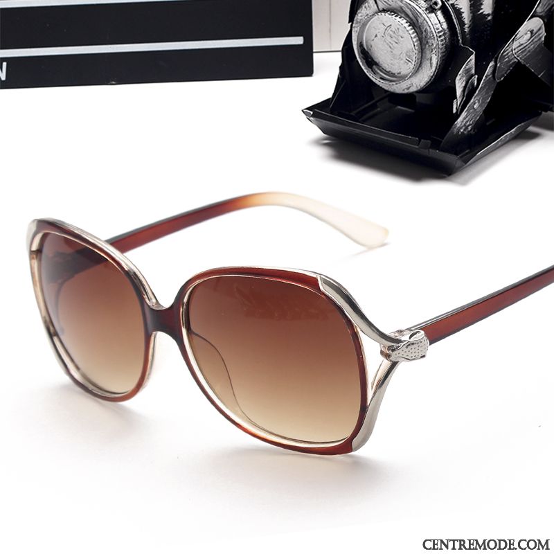 Lunettes De Soleil Femme Célébrité Chauffeur Visage Rond Le Nouveau Tissu Transparent Rouge