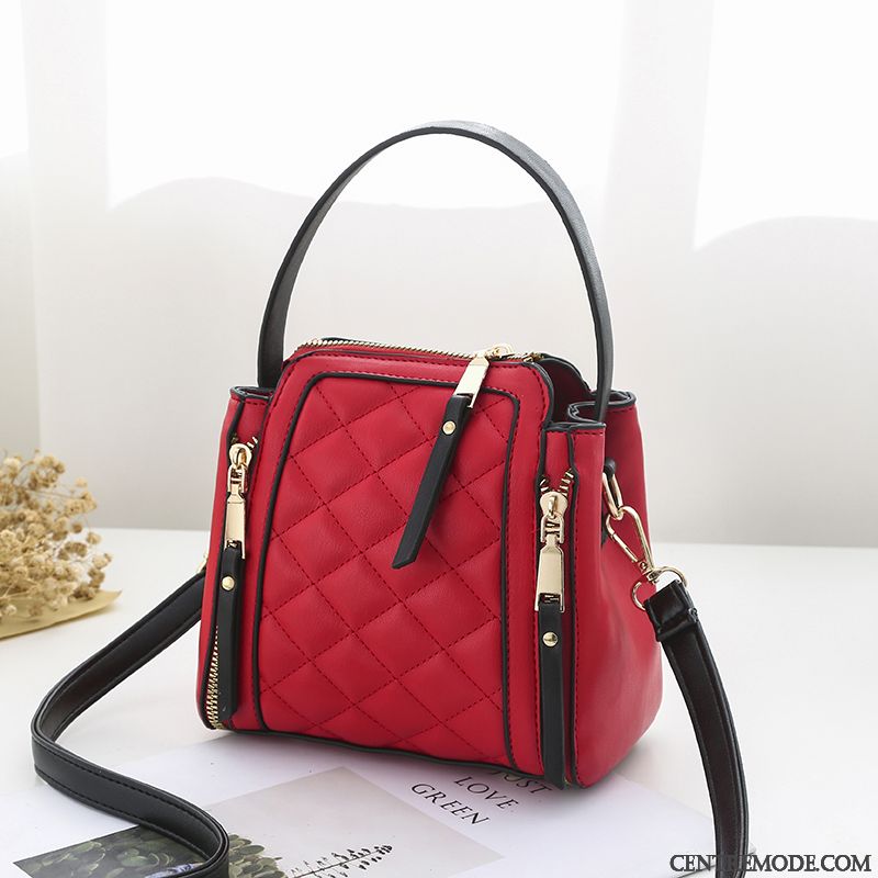 Sac À Bandoulière Femme Vent Parfumé Petit Le Nouveau Sac De Messager Rhombe Texture Couleurs Mixtes Noir Rouge